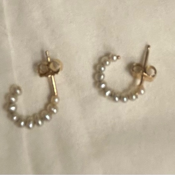 Catbird Elegant Gold and Cultured Pearl Hoop Huggie Earrings- solid 14k gold - Picture 6 of 7